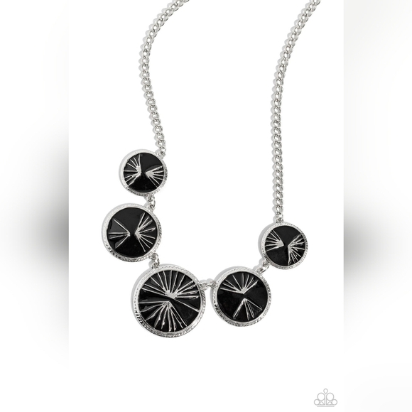 Palm Before the Storm Necklace - Picture 3 of 4